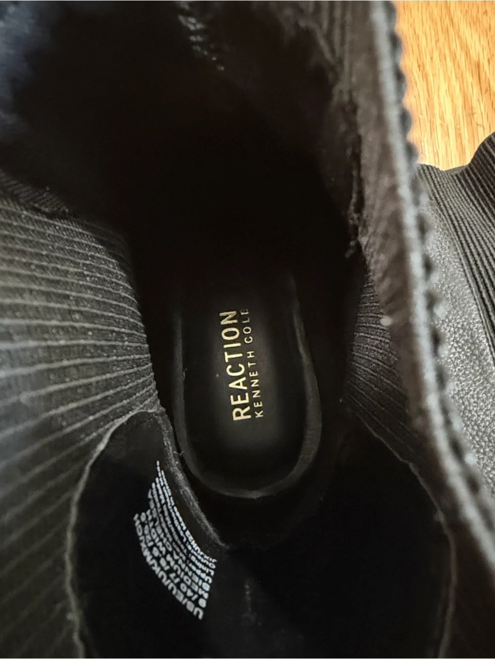 Kenneth Cole reaction women’s black boots size 9